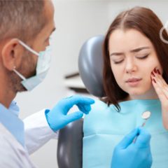 Top 5 Signs You Need to Visit a Dentist Immediately